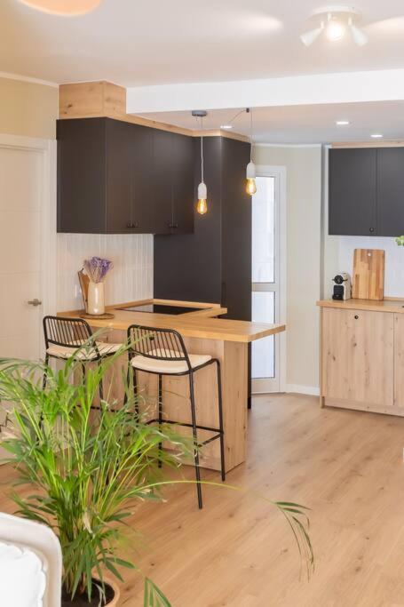 Downtown Flat With 46 Sqm Private Rooftop Terrace Málaga Esterno foto