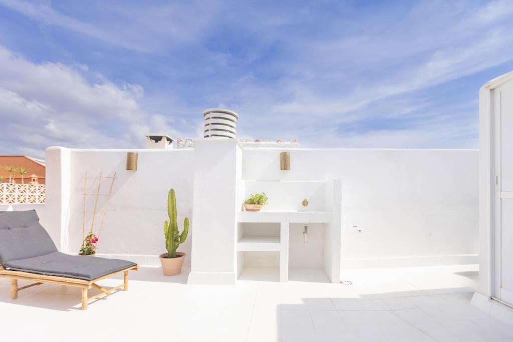 Downtown Flat With 46 Sqm Private Rooftop Terrace Málaga Esterno foto