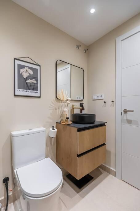 Downtown Flat With 46 Sqm Private Rooftop Terrace Málaga Esterno foto